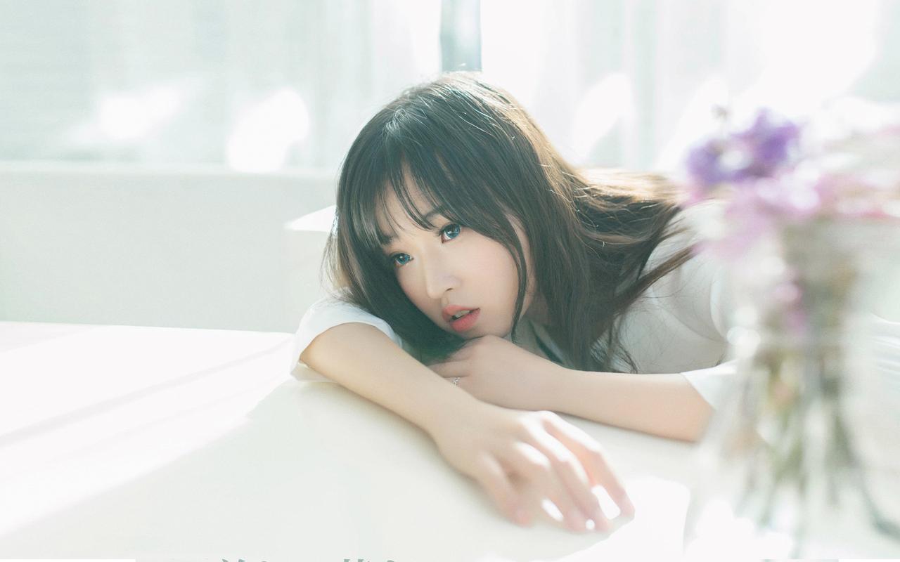 AI与人类关系探索：人类能信任AI的“三观”吗？